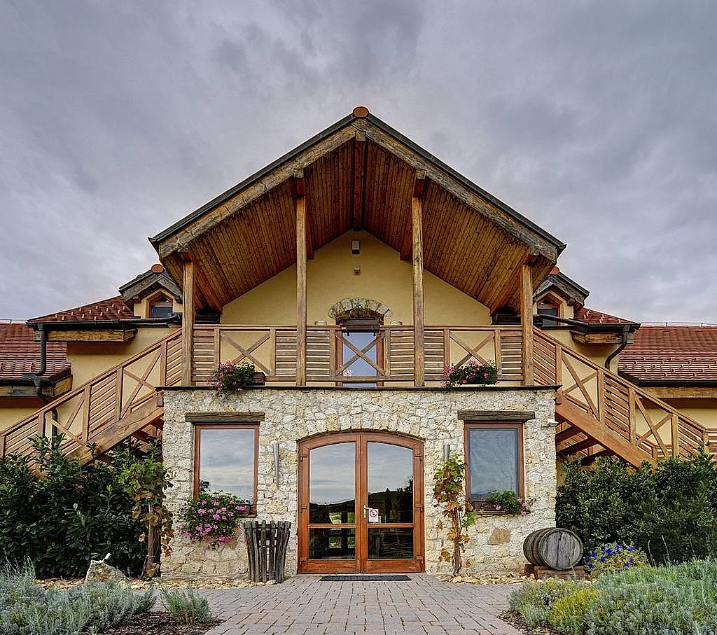 Tokaj Weinkeller - fotka 4